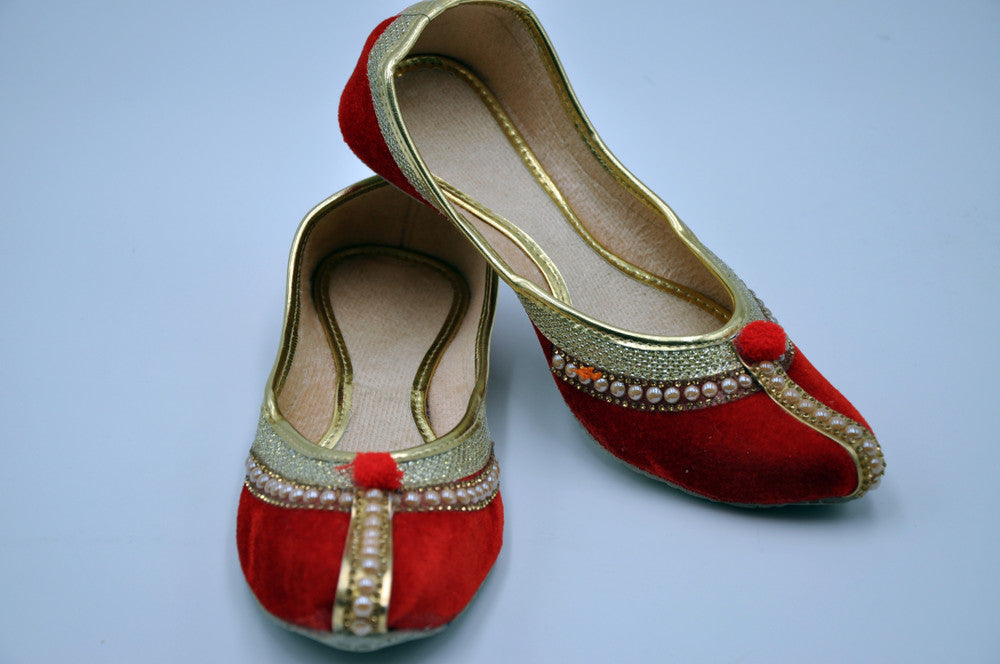 Punjabi Jutti (Red Velvet)