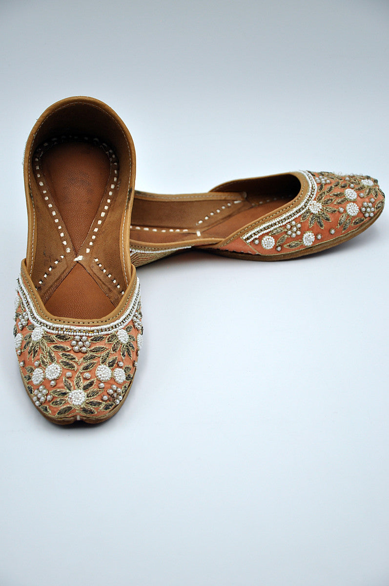 Punjabi Jutti (Peaches 'n' Pearl)