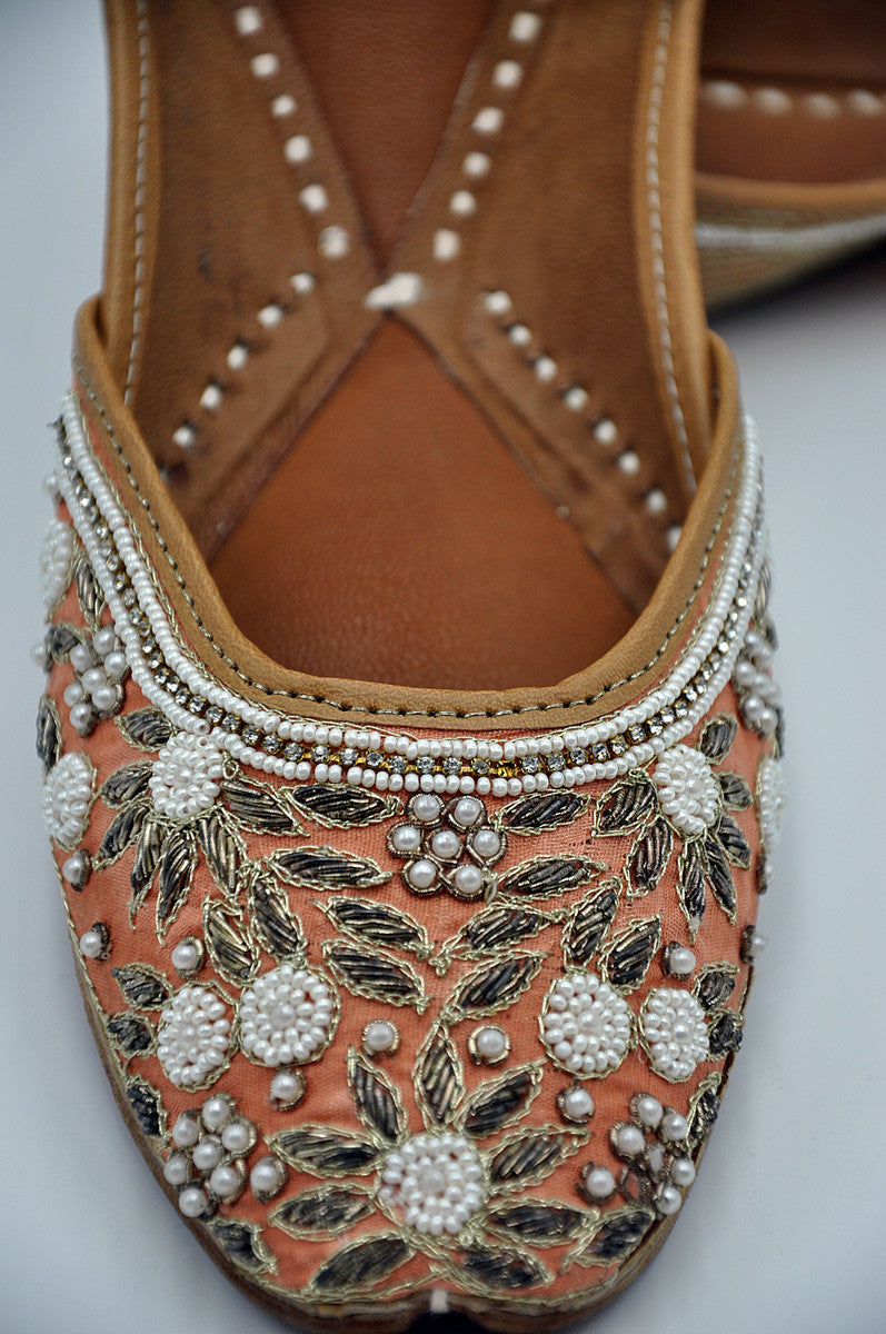 Punjabi Jutti (Peaches 'n' Pearl)