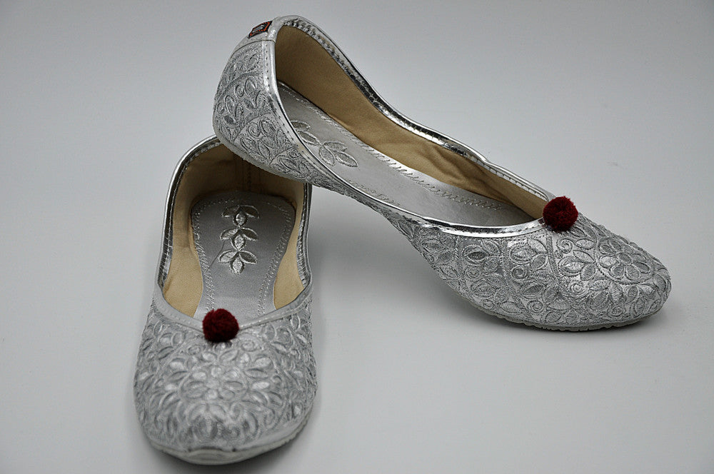 Punjabi Jutti (Silver Fox)