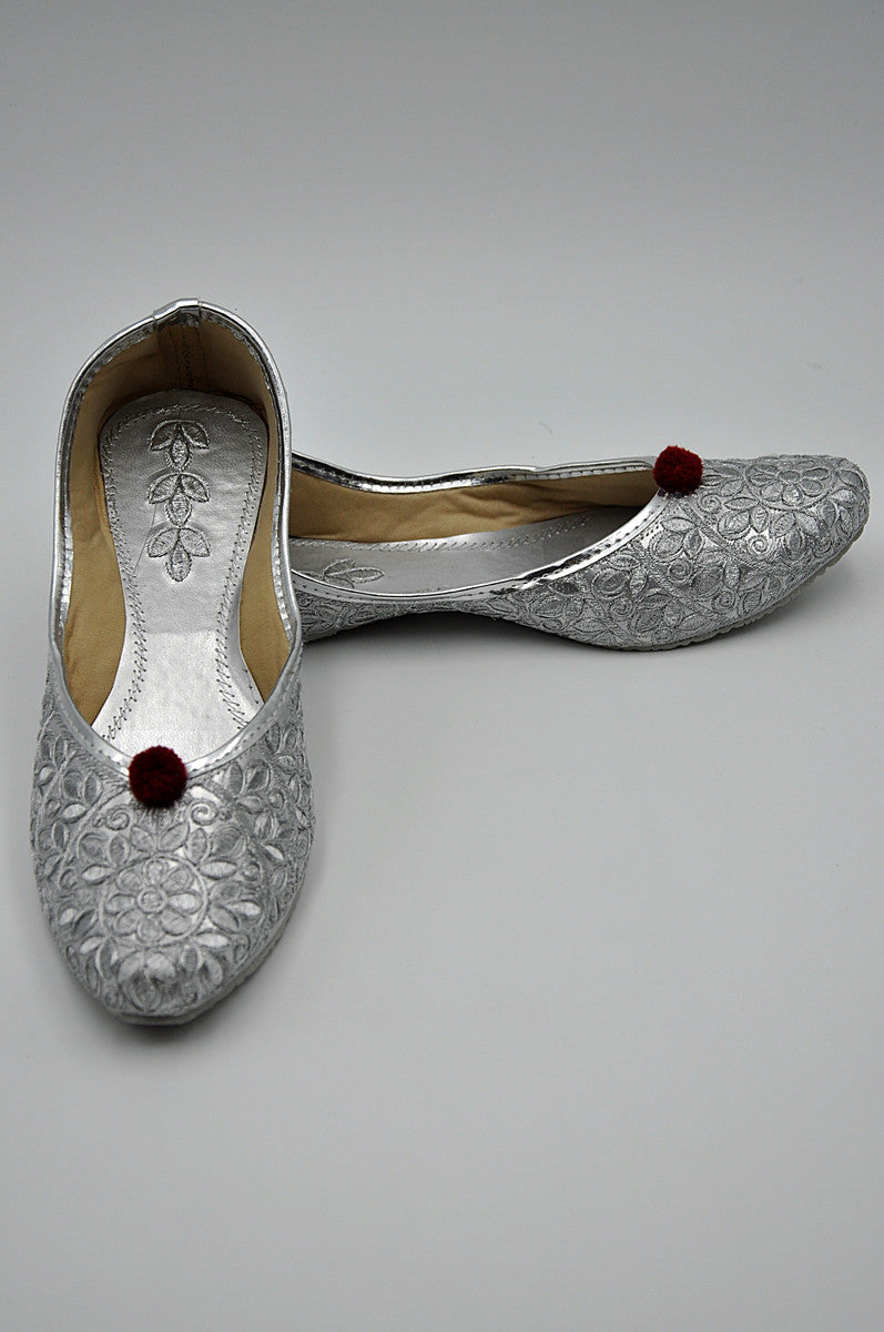 Punjabi Jutti (Silver Fox)