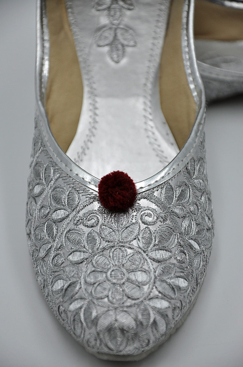 Punjabi Jutti (Silver Fox)