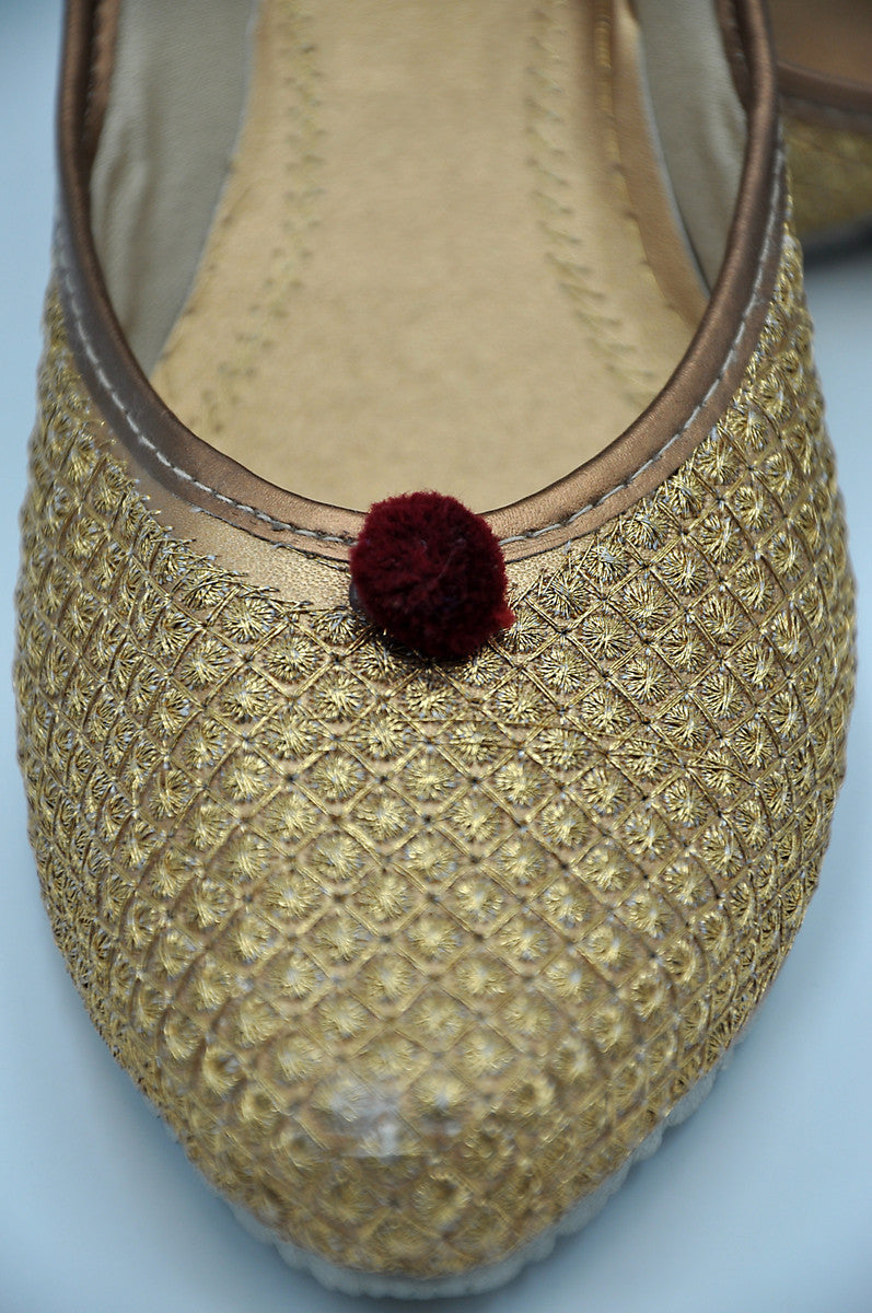 Punjabi Jutti (Antique Gold)