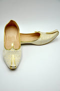 Punjabi Jutti (White Brocade 2)